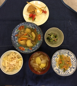 「5月8日の食堂」の画像